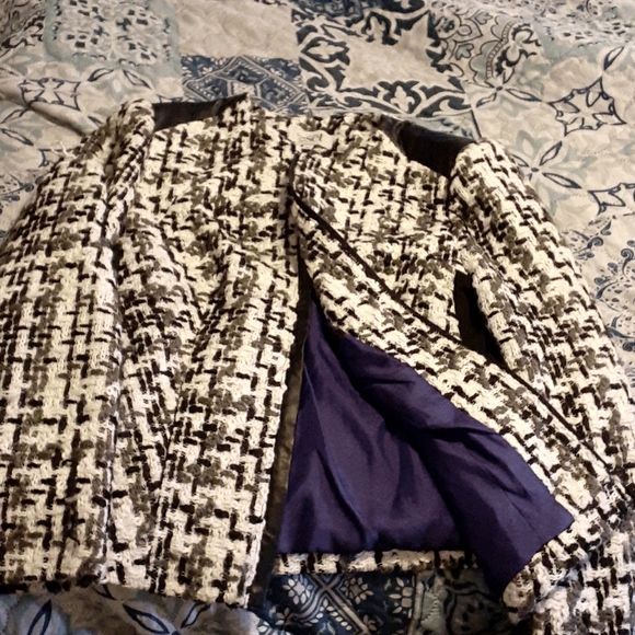 Jacket - Picture 1 of 3